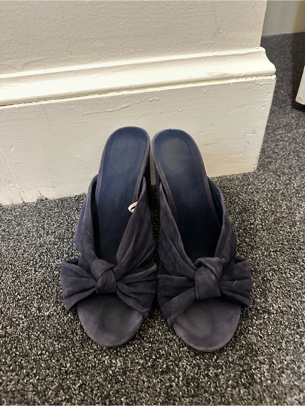 GAP Vintage Navy Knotted Suede Slide Heels